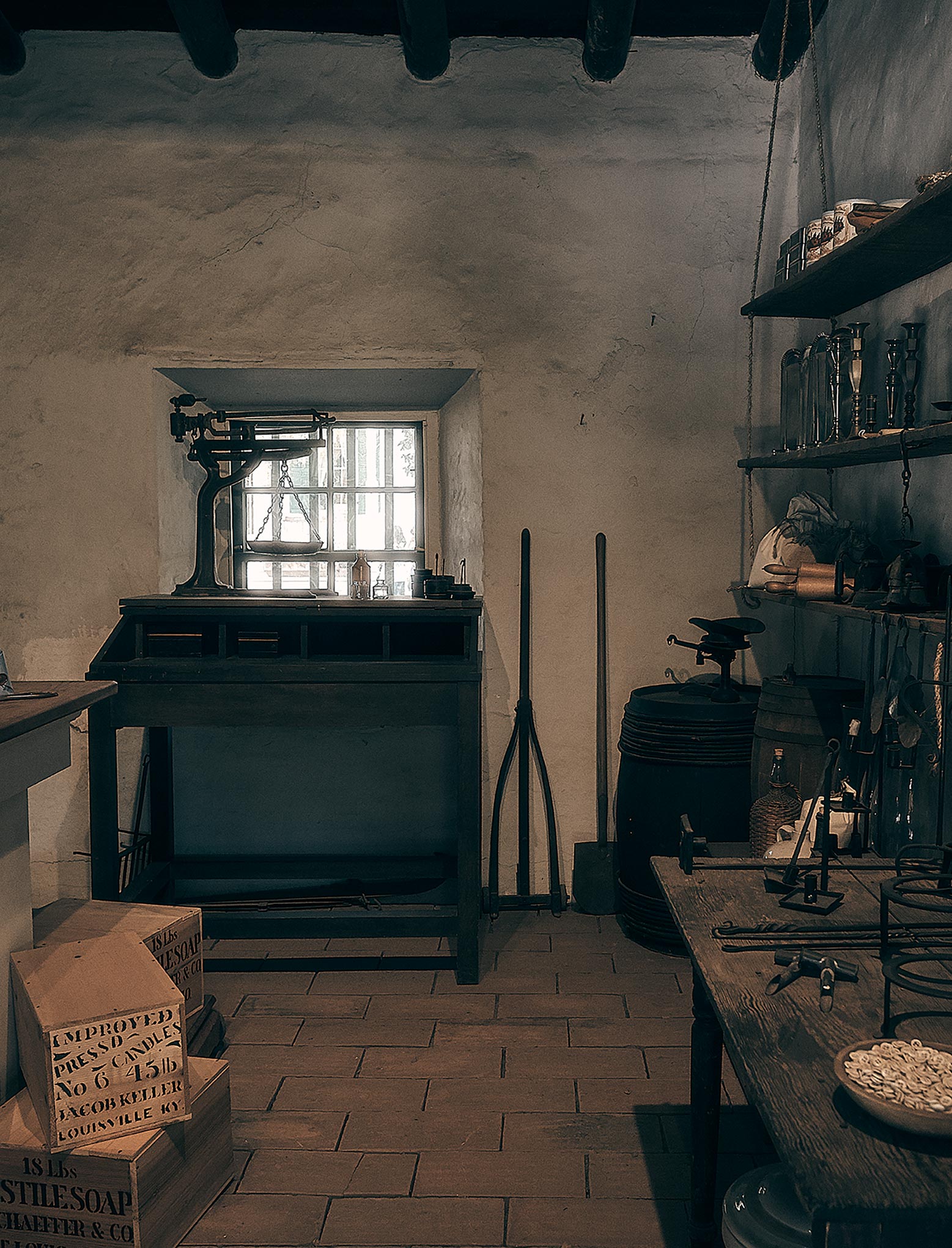 YACHIN STUDIOS | OLD TOWN 34