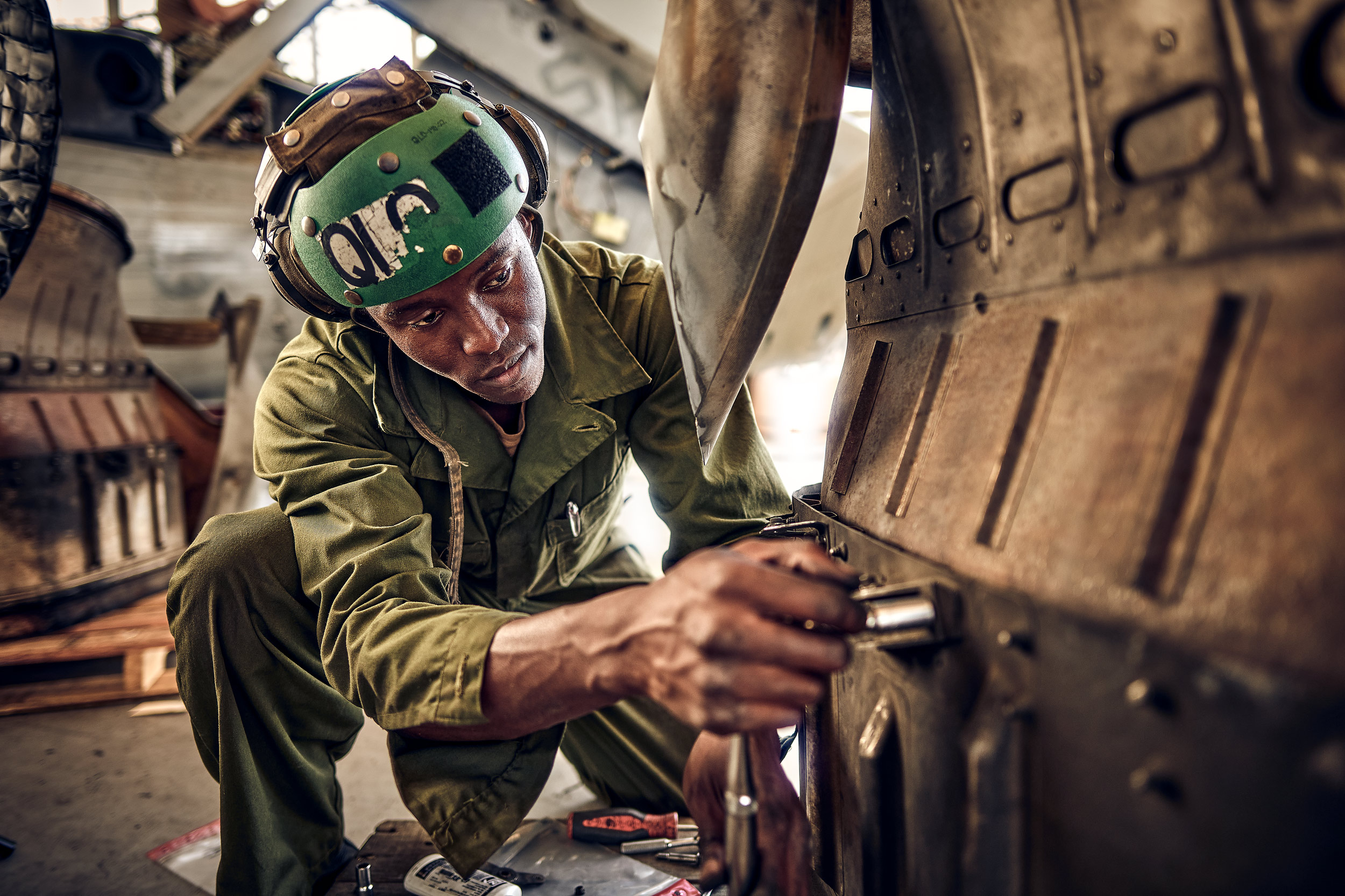 YACHIN STUDIOS | PEOPLE AT WORK 8